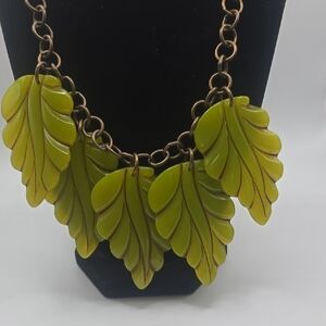 Hot Cakes Designs Leaf Design Necklace in Green and Gold